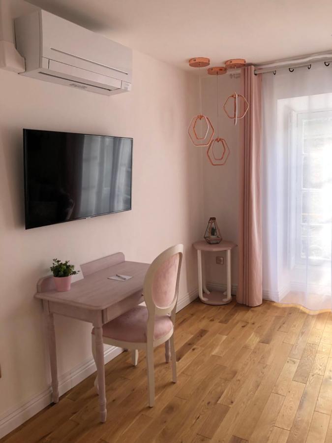 Le Coeur De La Bastide - Adult Only Bed & Breakfast Carcassone Exterior photo